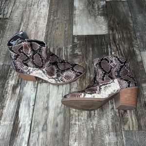 Snake Skin Booties - Women’s 9